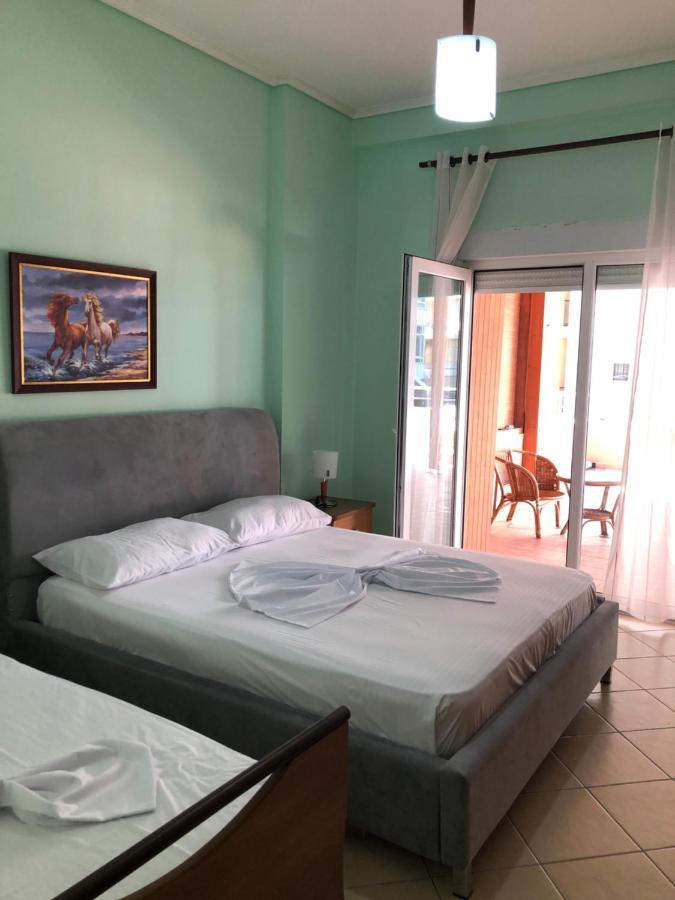 Lungomare Apartment Vlore Luaran gambar