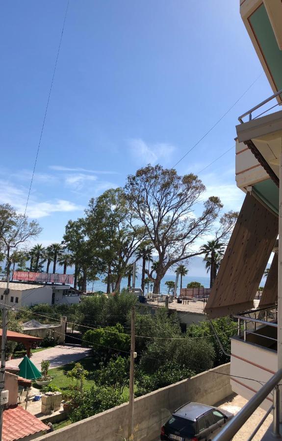 Lungomare Apartment Vlore Luaran gambar