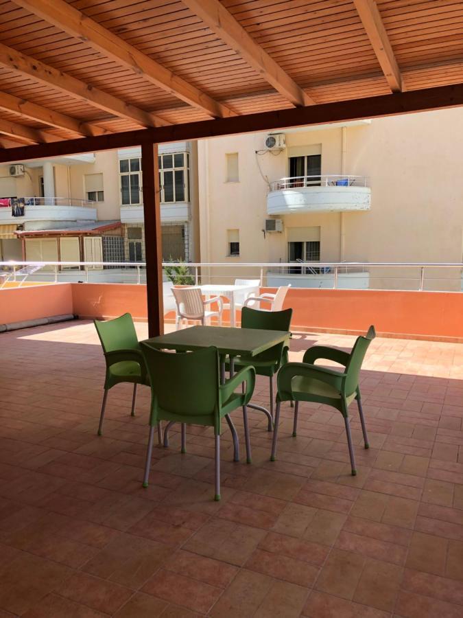 Lungomare Apartment Vlore Luaran gambar