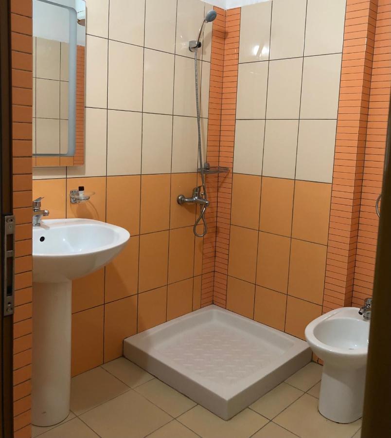 Lungomare Apartment Vlore Luaran gambar