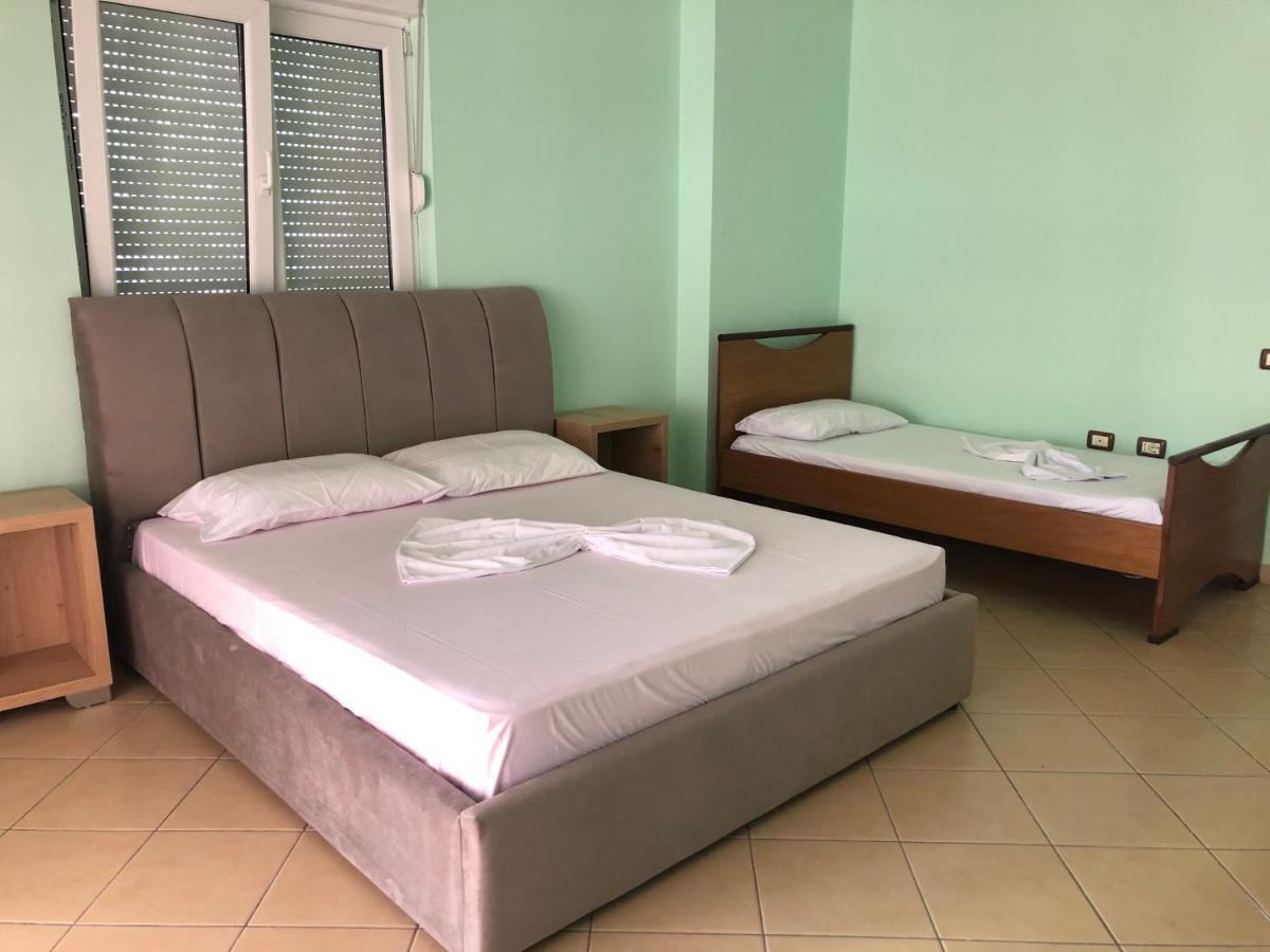 Lungomare Apartment Vlore Luaran gambar